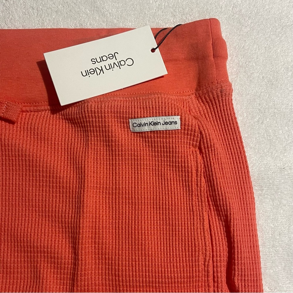 Calvin Klein Jeans Women's Waffle-Knit Mid-Rise Pull-on Shorts, Size XL, New - Picture 5 of 11